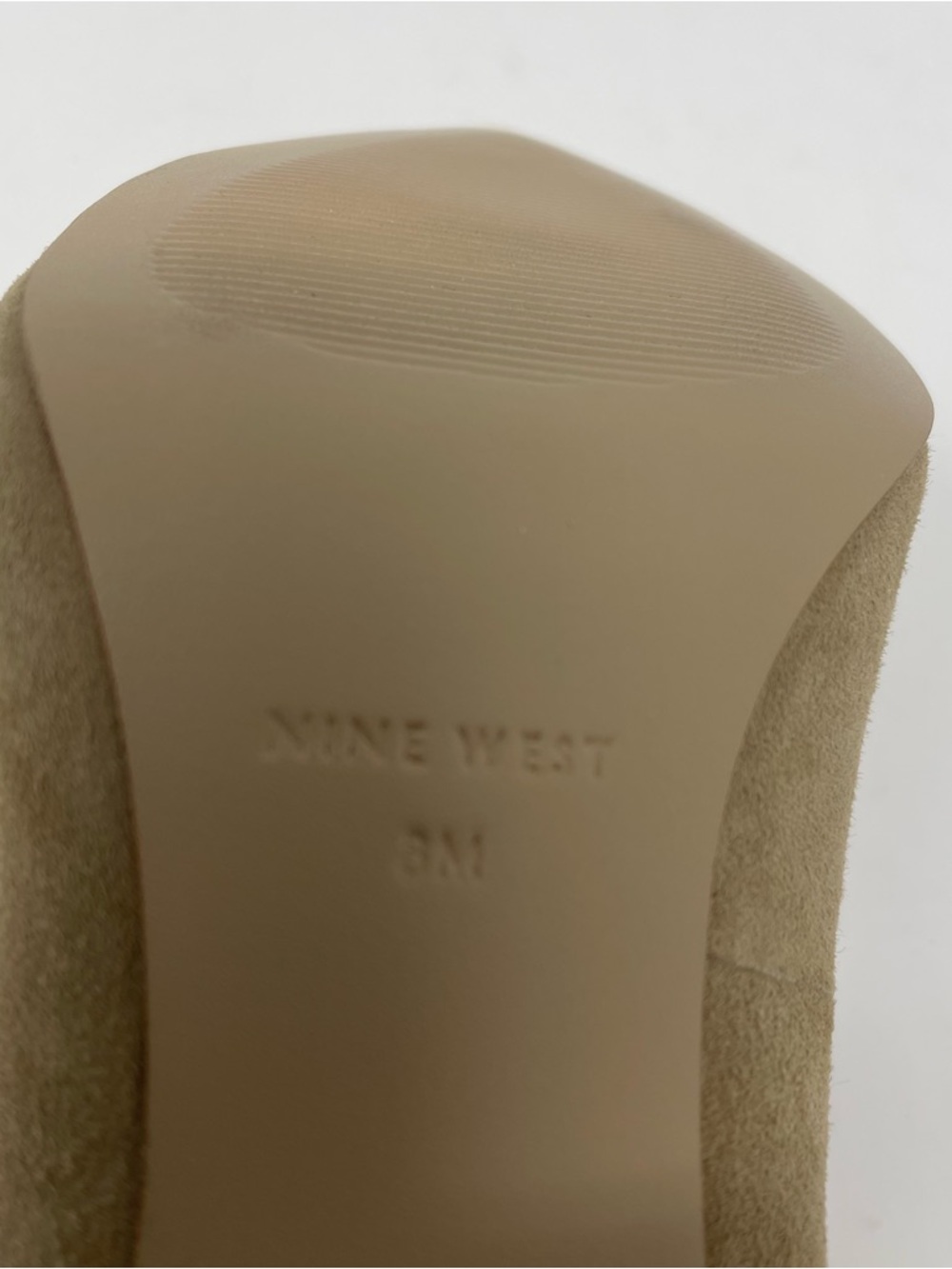 Nine West Josephinao Pointed Toe Block Heel Biege Suede Pumps Size 8 - Picture 10 of 10